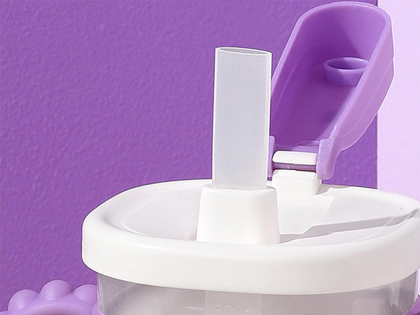 Bebedero bebé asas silicona 300ml con pajita