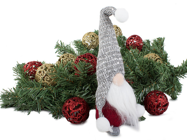 Gnome de noël gnome de noël sous l'arbre de noël