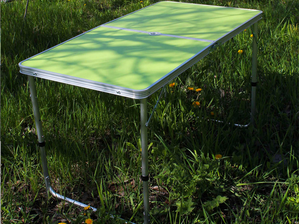 Saliekamais kempinga galds tūristu galda komplekts ar 4 krēsliem dārza galds