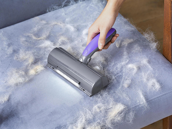 Koerakarvade puhastamiseks mõeldud harjarull