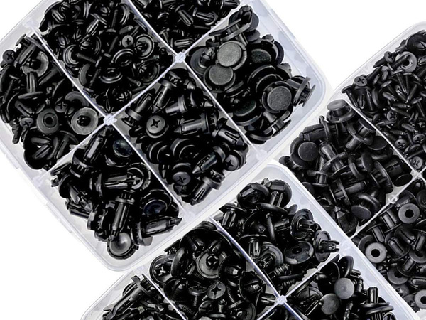 Auto tapskrūvju klipu komplekts 620 gab.