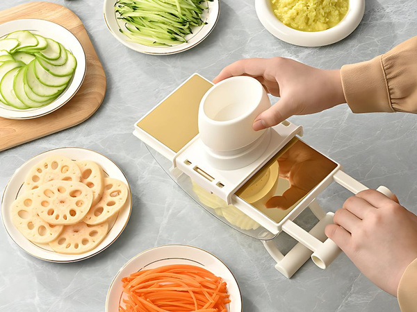 Hand-operated vegetable grater, multifunctional slicer with 6 blades