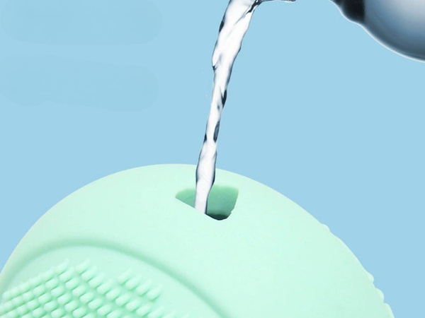 Ice roller silicone facial massager soothing smoothing