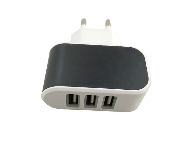 Vysokorýchlostná 5w 3 x usb quick charge 3.0 univerzálna nabíjačka 3.1a