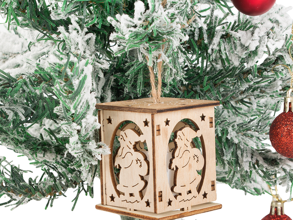 Arbre de noel suspendu en bois lanterne lumineuse decoration de noel mickey