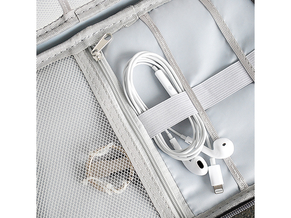 Cestovní organizér na kabely a nabíječky