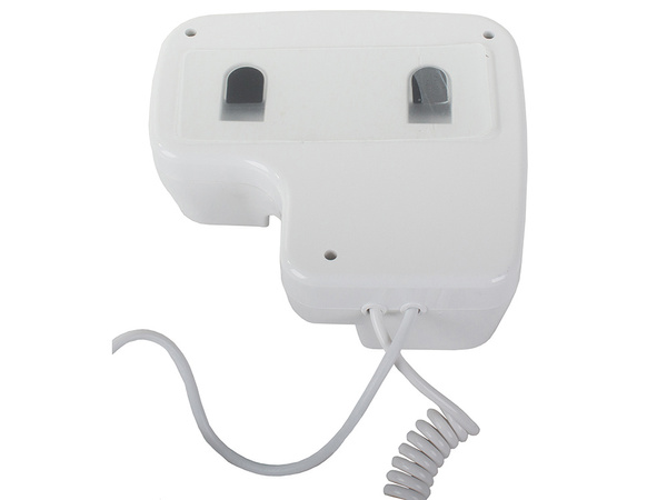 Ročaj sušilnika za lase v hotelskem bazenu