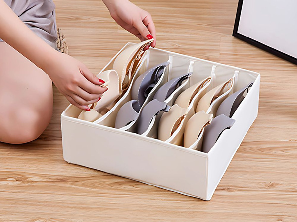 Organizér na podprsenku 6 přihrádek do šatní zásuvky bílý