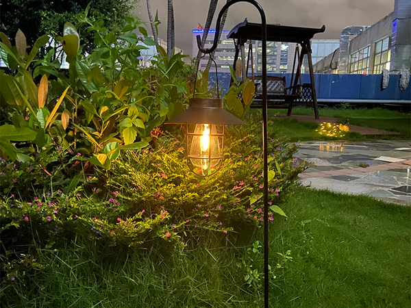 LÁMPARA SOLAR COLGANTE CON SENSOR CREPUSCULAR IMPERMEABLE VINTAGE DE JARDÍN