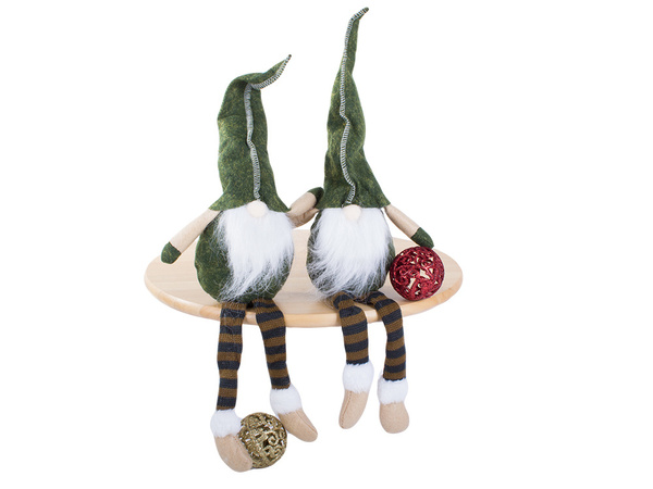 Vianočný trpaslík vianočný trpaslík pod vianočným stromčekom