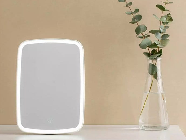 Led megvilágított kozmetikai sminktükör