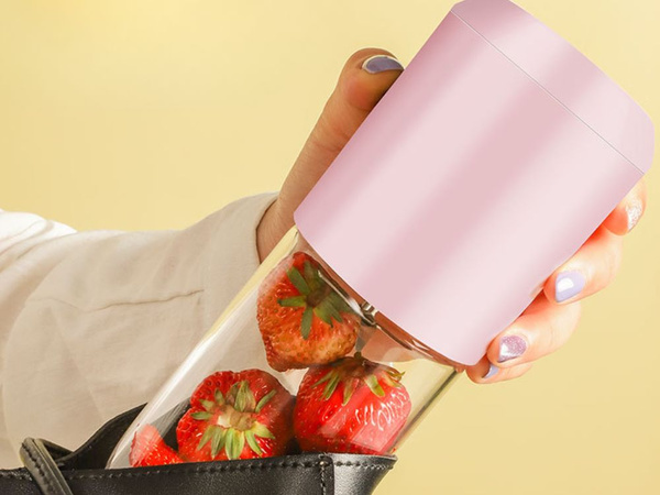 Bezdrátový mixér s USB portem, mini mixér na smoothie, 150 W