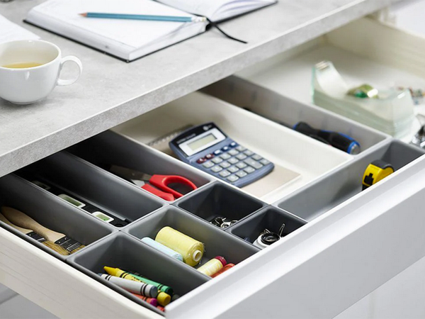 Virtuves organizators galda piederumu atvilktnes konteineram