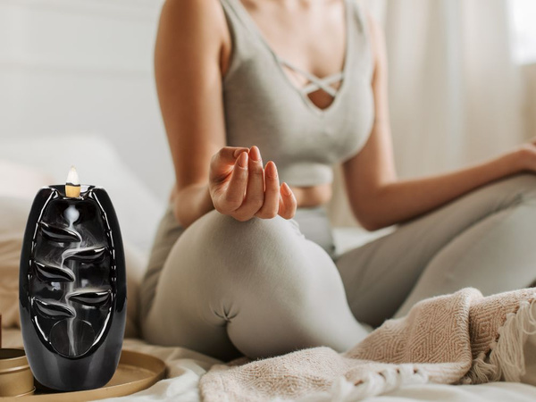 Vonné keramické krbové kadidlo s vodopádem aromaterapie + 10 knotů