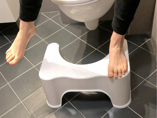 Vonios kambario kojų taburetė tualetui balta wc kojų taburetė