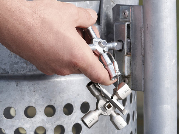 Univerzális elektromos szekrénykulcs 10in1