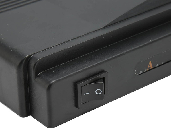 Karaoke rinkinys 2x belaidis mikrofonas + stotelė