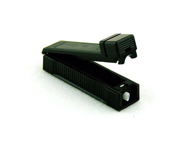 Hand-operated cigarette maker gliz tobacco