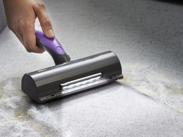 Rola perie pentru curățarea părului de câine a condus