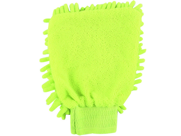 Mikrokiudkinnas autopesu puhastamiseks käe peal