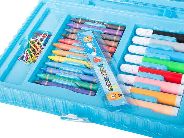 Artist's set for painting in the case 68 pcs