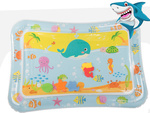 Colchoneta hinchable sensorial para que los niños jueguen en el agua