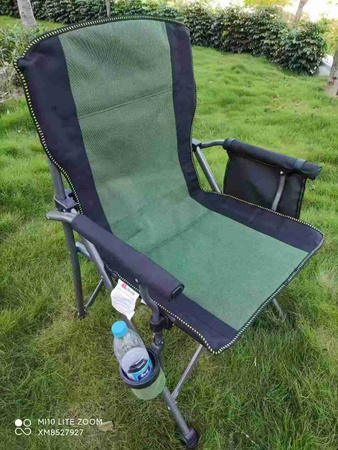 ZÖLD SZÉK FOGANTYÚVAL (4)