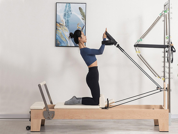 REFORMER PILATES VINGROŠANAS GULTA FITNESA APRĪKOJUMS