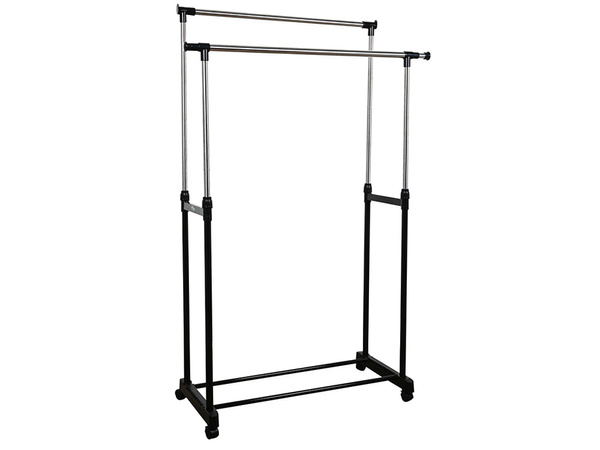 Rattaga riietehoidja topelt suur magamistoa koridori jaoks