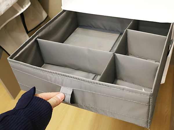 Organizér spodnej bielizne vložka do zásuvky na ponožky šedá