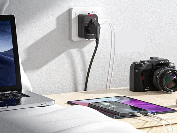 Adaptera socket savienotājs uk usa eu aus universal 2x usb worldwide