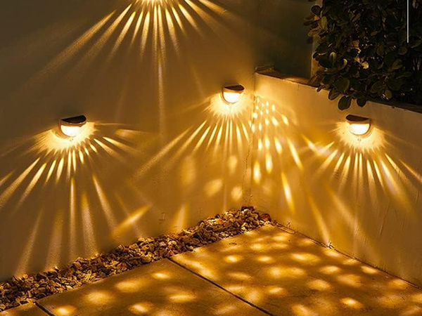 Saulės žibintas sieninis šviestuvas sutemų jutiklis vedė fasado sodo šviestuvą