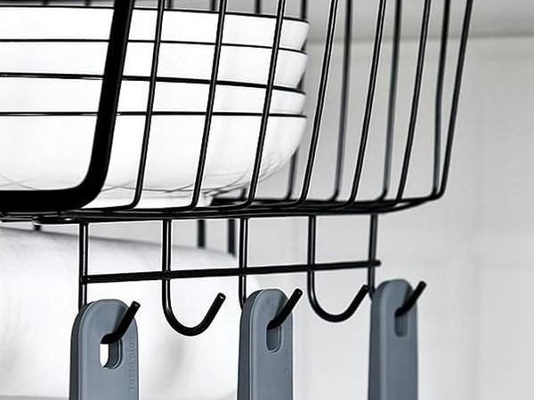 Panier métallique sous armoire 5 crochets porte-papier