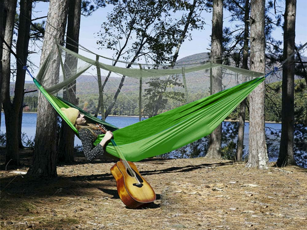 Survie 250x140 cool two-bed tour hammak with moscitter