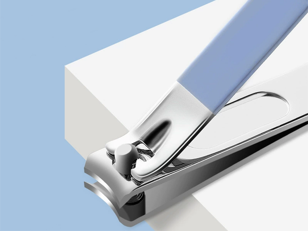 Sada na nehty manikúra pedikúra etui nůžky 16 kusů