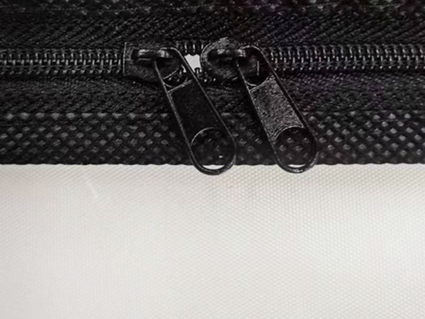 Organizátor lôžkovín kôš na oblečenie kryt na prikrývku na zips xl