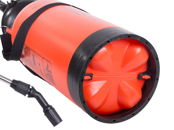 Tlačni razpršilnik vrtni ročni razpršilnik dolga kopja 8l jermen