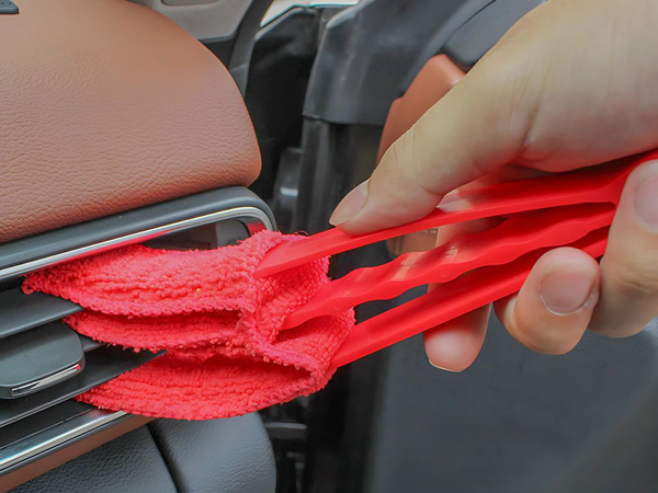 AUTOPFLEGE-SET BÜRSTEN PADS ORGANIZER TASCHE