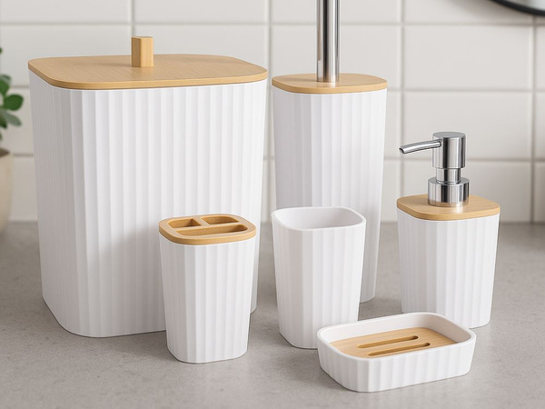 Kúpeľňová sada toaletná štetka dispenser bambusový koš 6 ks