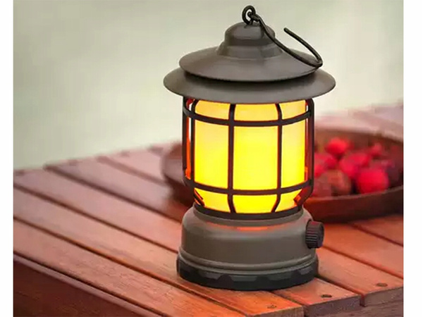 Kempování kempování lampa dobíjecí led usb turistický hák baterka