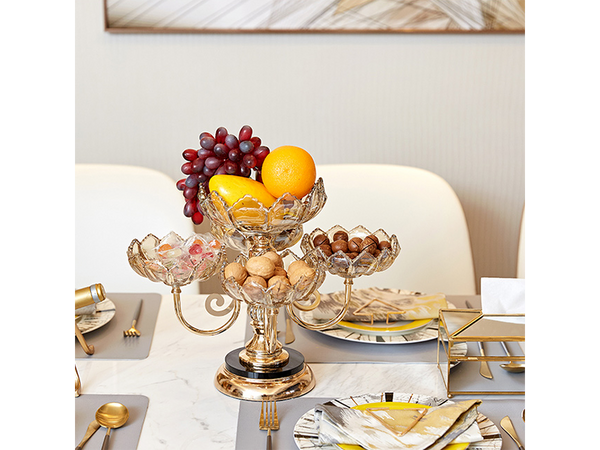 Pladenj za pecivo s sadnimi sladkarijami vrteči se pladenj