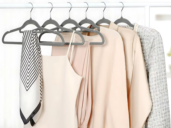 Cintres en velours gris anti-dérapant set de 20 pièces