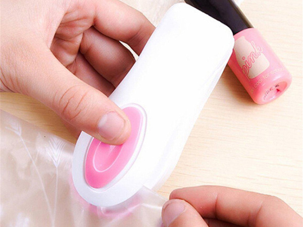Cordless hand-held foil sealer mini