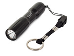 Taktická mini svítilna na klíče na baterie