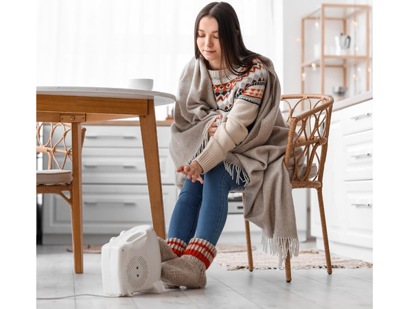 Grzejnik elektryczny ogrzewacz podłogowy farelka heater 500w nagrzewnica