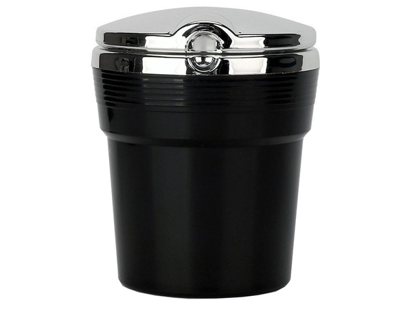 Autós hamutartó vezetett kosár helyett egy csésze