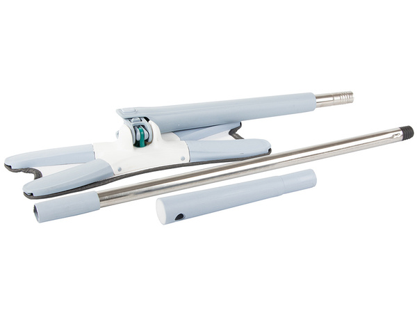 Flat mop for floor cleaning with wringer rotary twist wringer