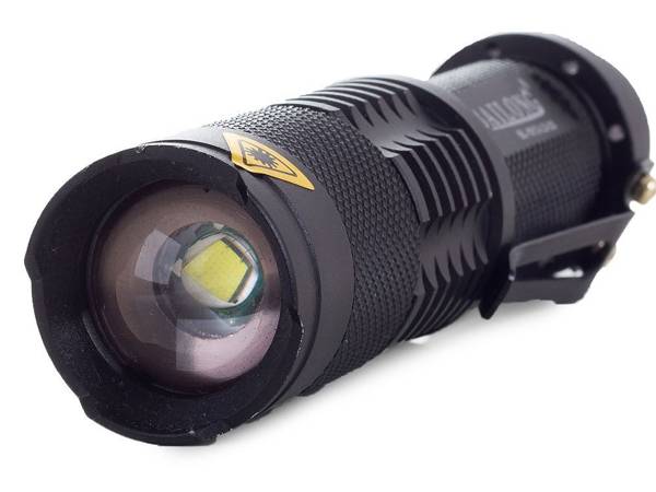 Bailong latarka taktyczna LED CREE zoom XM-L T6