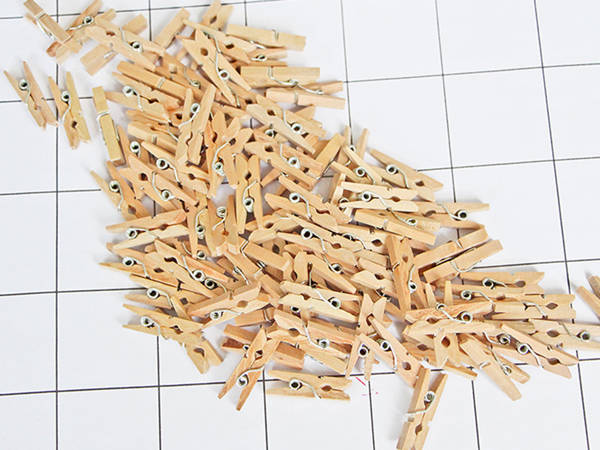 Klamerki drewniane mini spinacze 2,5 cm 100 sztuk
