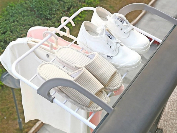 Suszarka grzejnikowa balkonowa na pranie